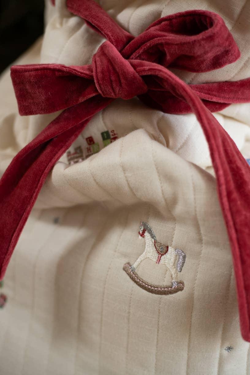 Avery Row - Christmas Present Sack - Christmas Morning