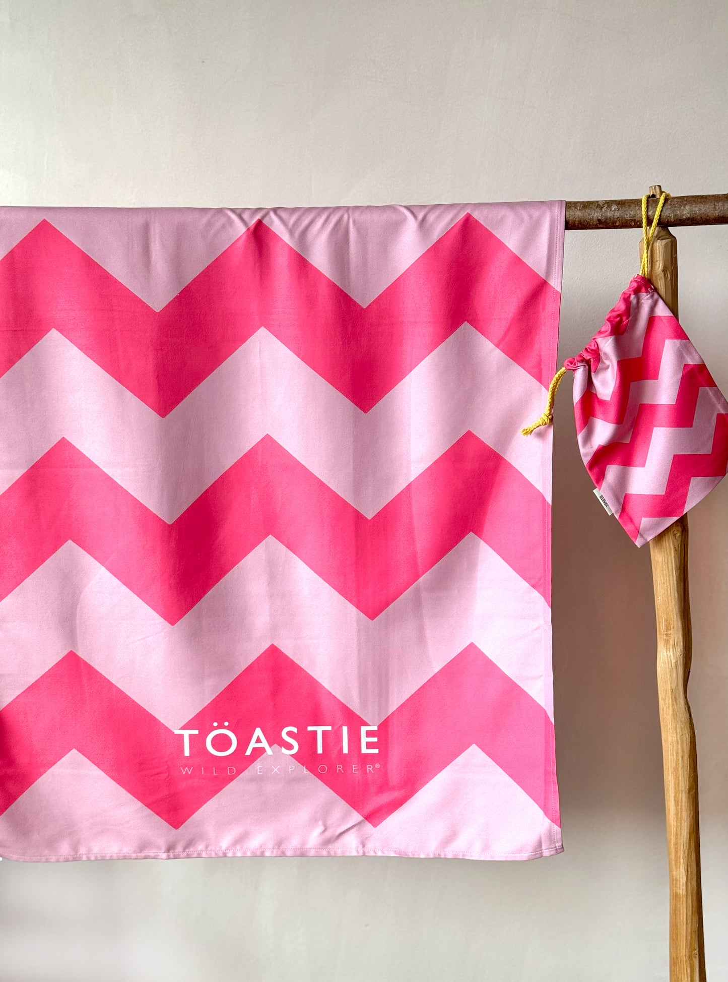 TOASTIE Printed Microfibre Towel- Pink Chevron