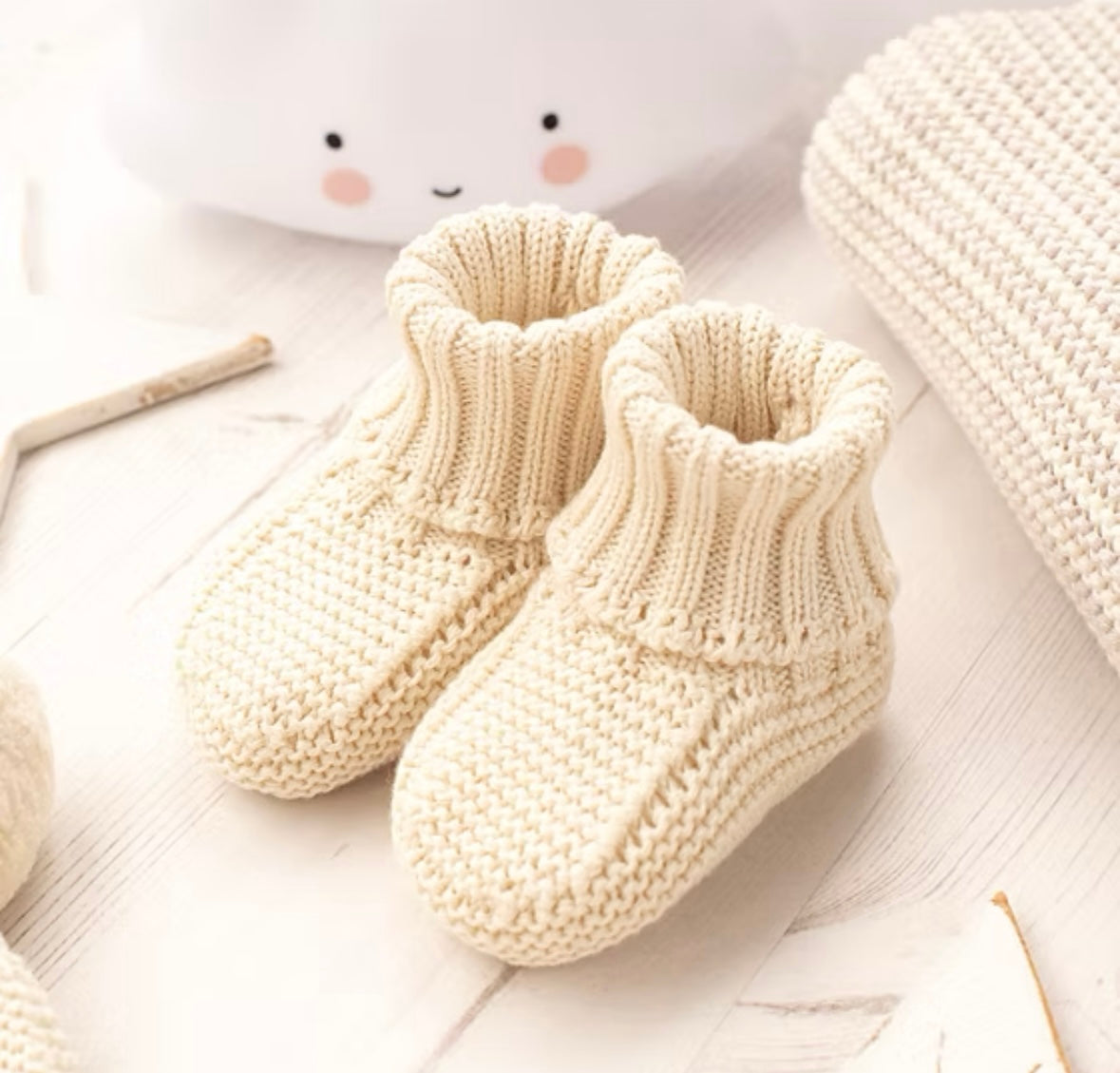 Toffee Moon Cream Booties