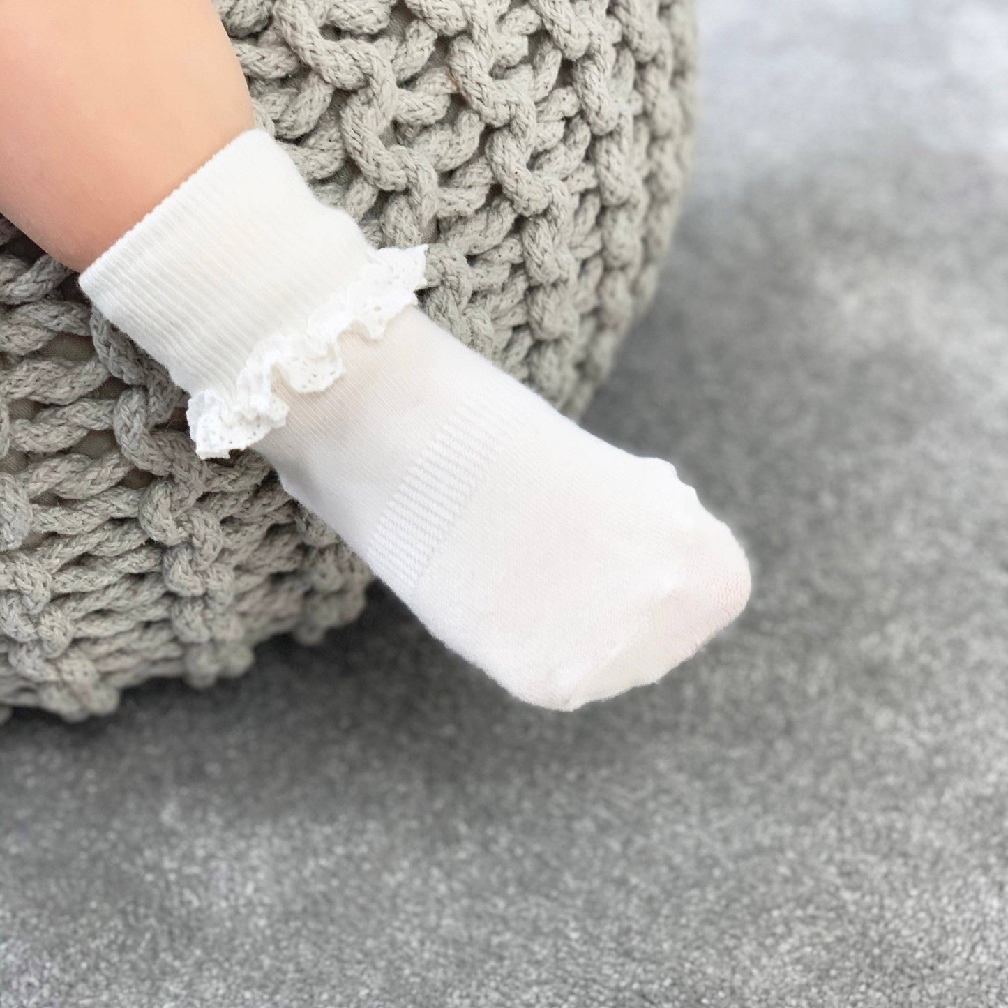 The Little Sock Company - 4-6 years Frilly Non-Slip Stay-On Baby and Toddler Socks - Pearl White