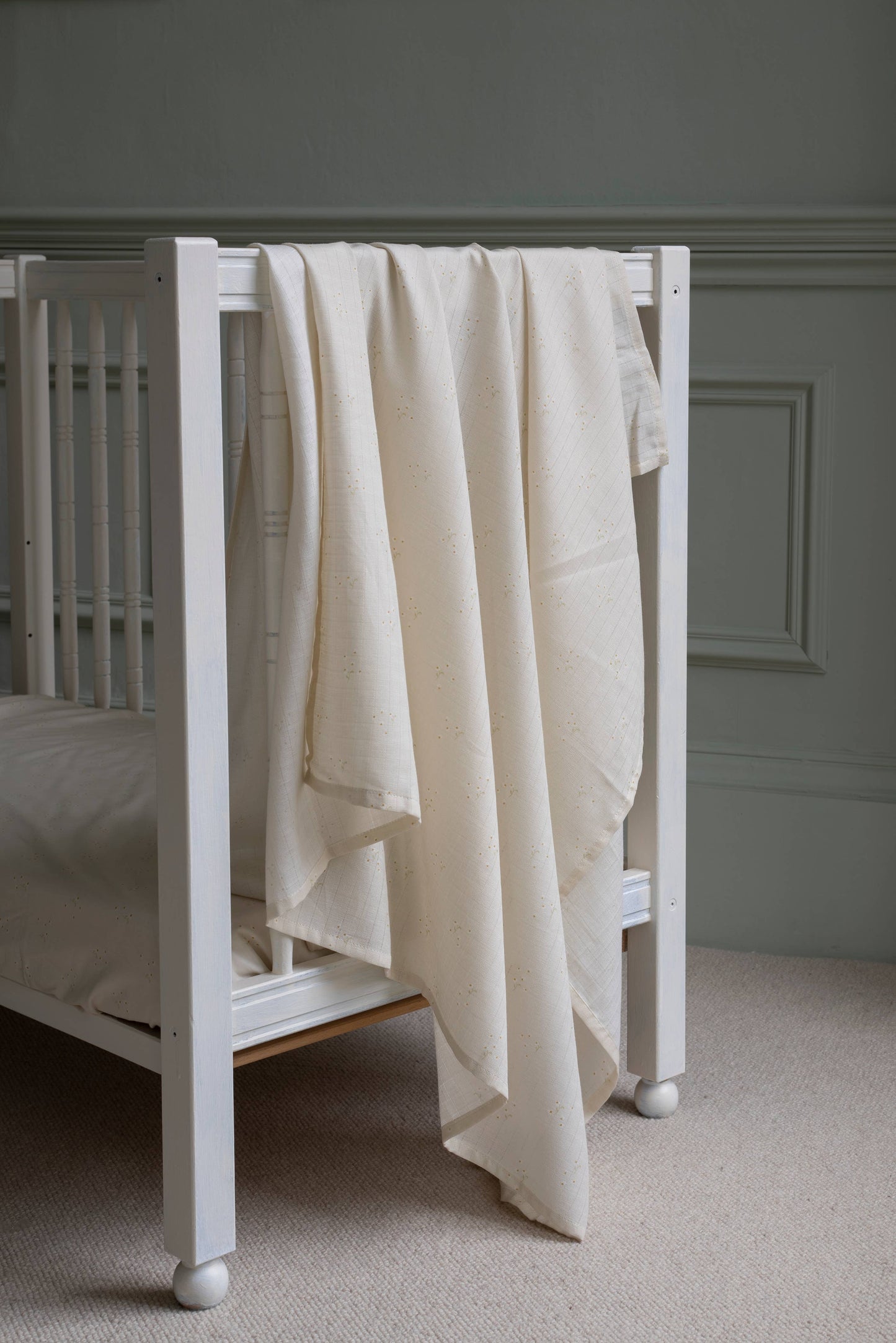 Avery Row - Muslin Swaddle - Wild Chamomile