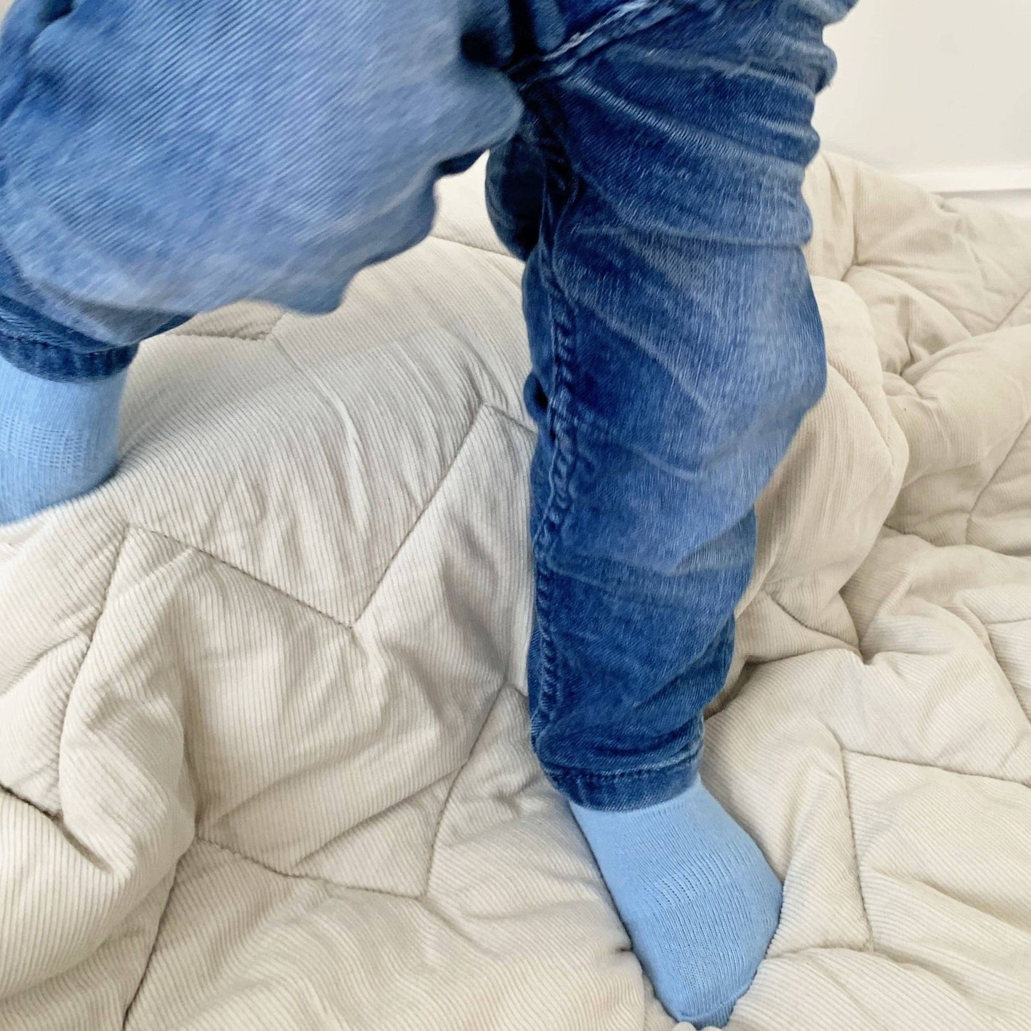 The Little Sock Company - 0-6 months Non-Slip Stay on Baby and Toddler Socks - Ocean Blue