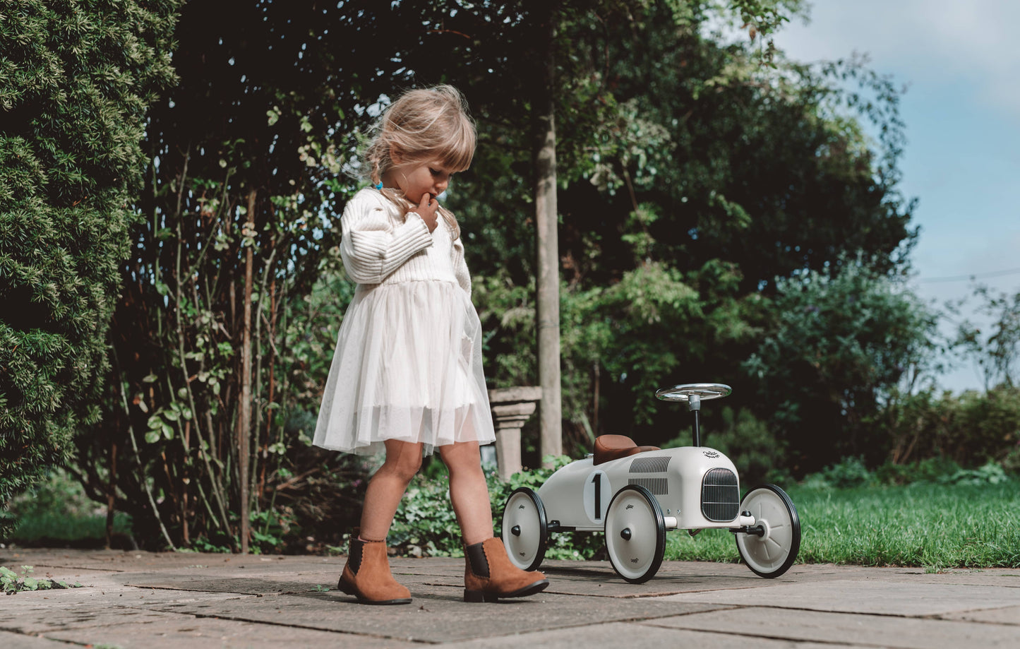 Vilac - Off-White Metal Ride On Car