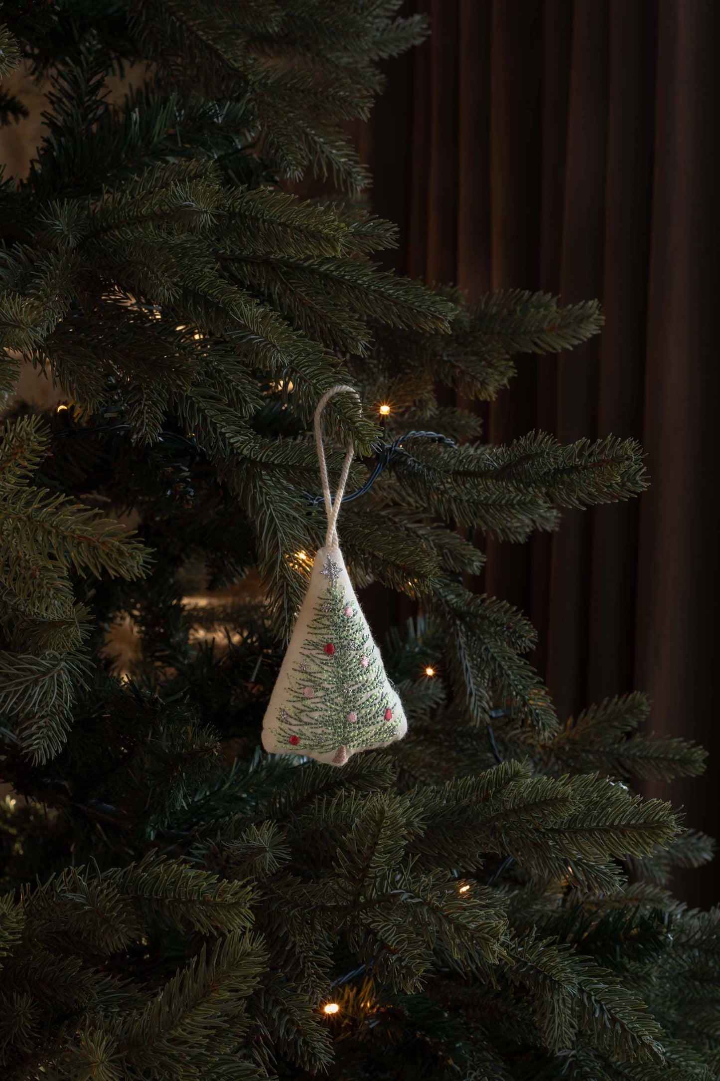 Avery Row - Christmas Tree Decoration Single - Christmas Tree