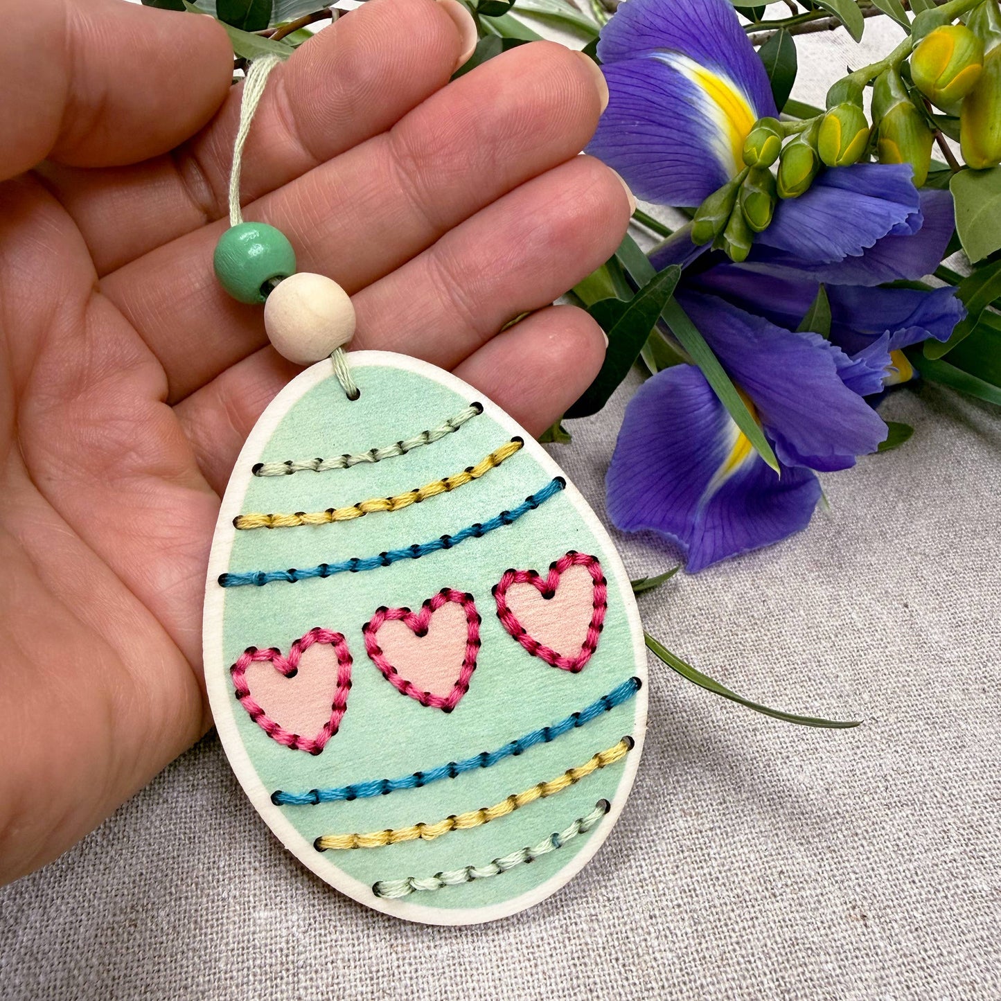 Cotton Twist - Flutter & Stitch Decoration Kit - Easter Craft Kit